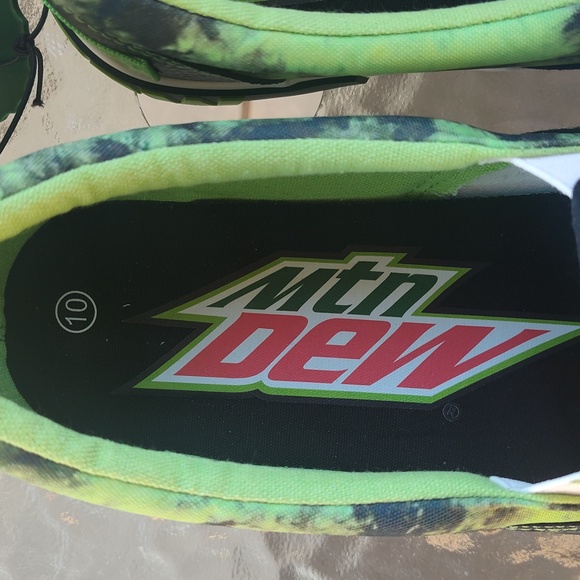 Mountain Dew Men's Slip On Sneakers - Picture 3 of 13